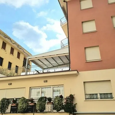 公寓 La Terrazza Di Kicca 150 Mt From Sea 莱圭利亚
